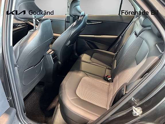 Kia Niro 8 of 15