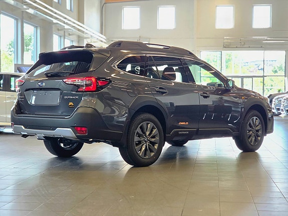 Subaru Outback 4 of 5