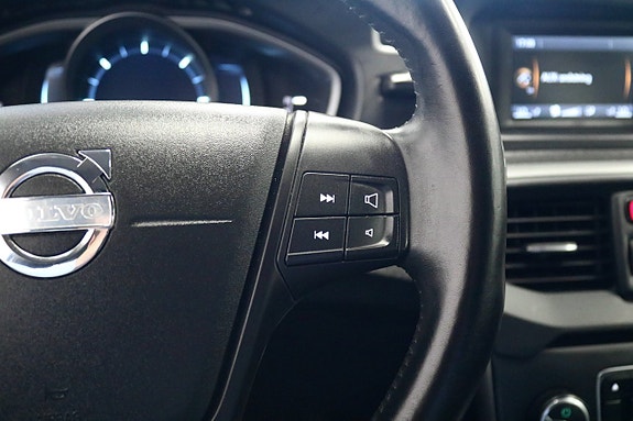 Volvo V40 12 of 23