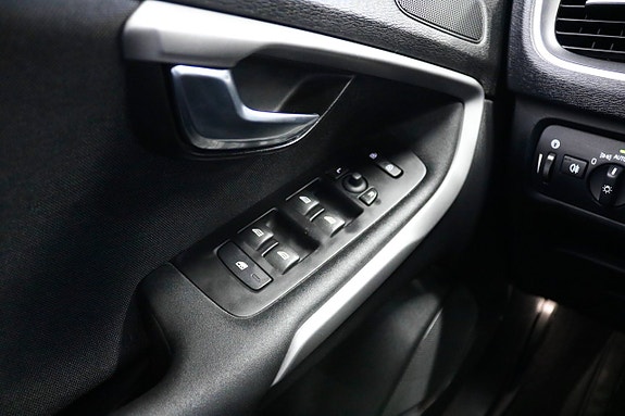 Volvo V40 20 of 23