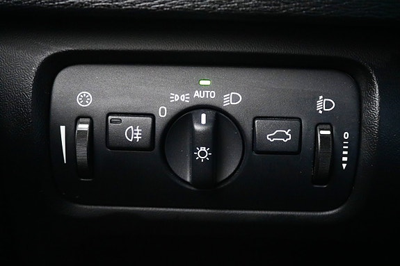 Volvo V40 19 of 23