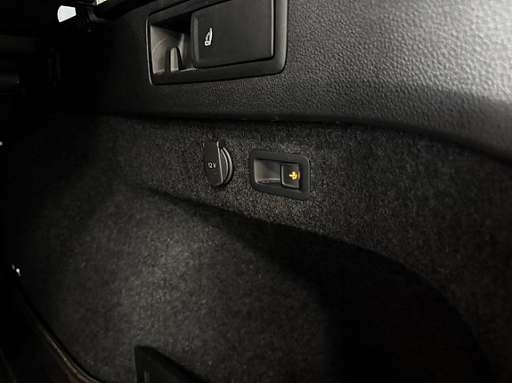 Volkswagen Passat 7 of 26