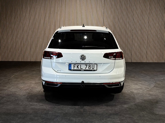 Volkswagen Passat 5 of 5
