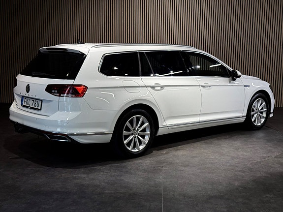 Volkswagen Passat 4 of 5