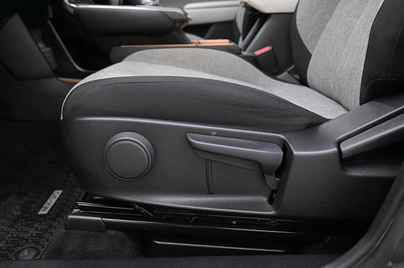 Mazda MX-30 11 of 27