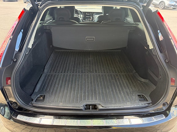 Volvo V90 21 of 24