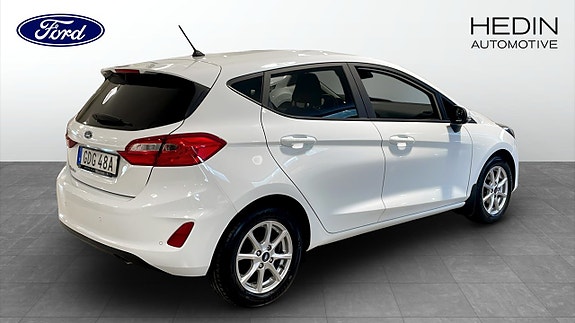 Ford Fiesta 2 of 5