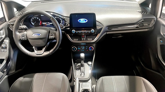 Ford Fiesta 4 of 5