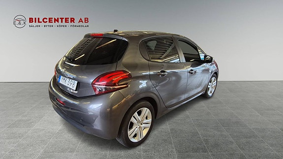 Peugeot 208 6 of 13