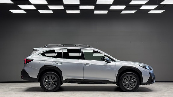 Subaru Outback 4 of 5