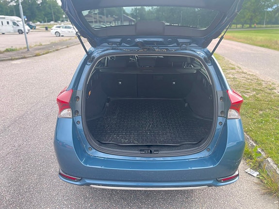 Toyota Auris 17 of 19