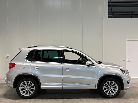 Volkswagen Tiguan 2 of 18