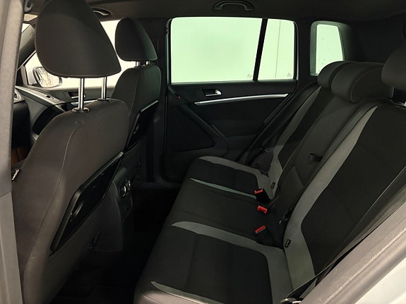 Volkswagen Tiguan 15 of 18