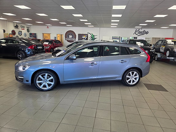 Volvo V60 3 of 5