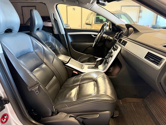 Volvo V70 20 of 23