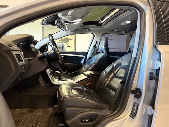 Volvo V70 15 of 23