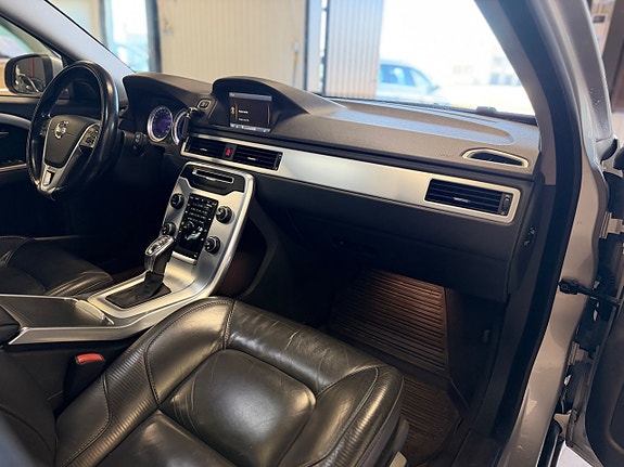 Volvo V70 19 of 23
