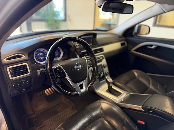 Volvo V70 14 of 23