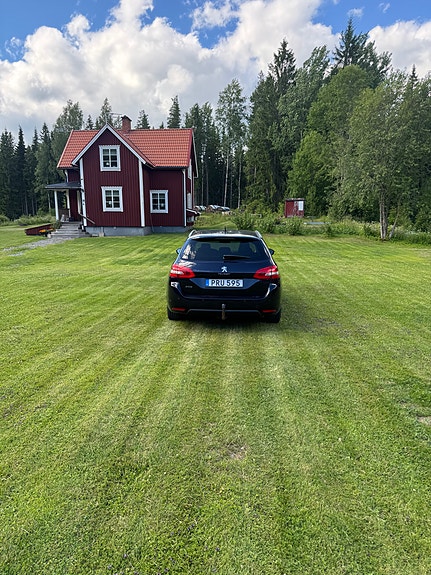 Peugeot 308 SW 5 of 5