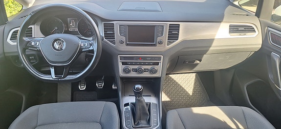 Volkswagen Golf Sportsvan 7 of 12