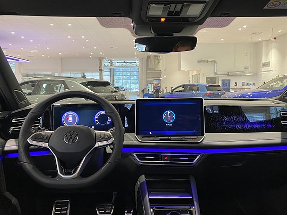 Volkswagen Tiguan 5 of 5