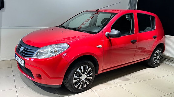 Dacia Sandero 2 of 14