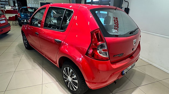 Dacia Sandero 11 of 14