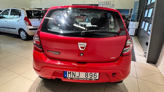 Dacia Sandero 12 of 14