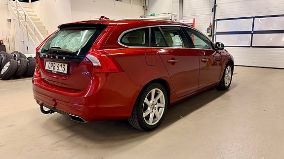 Volvo V60 3 of 7