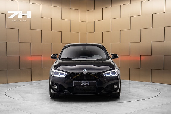 BMW 118d 8 of 17