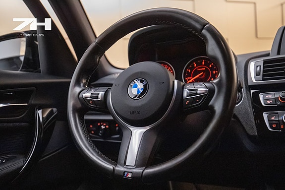 BMW 118d 11 of 17