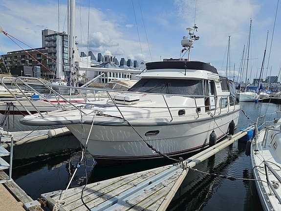 Nimbus 380 Commander / VP 2 x D4-260