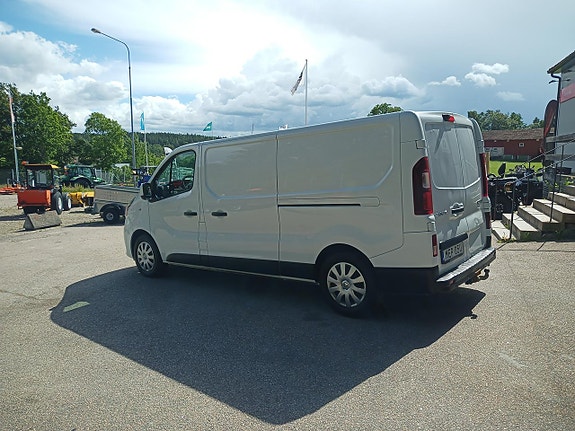 Renault Trafic 5 of 12