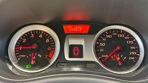 Renault Clio 9 of 18