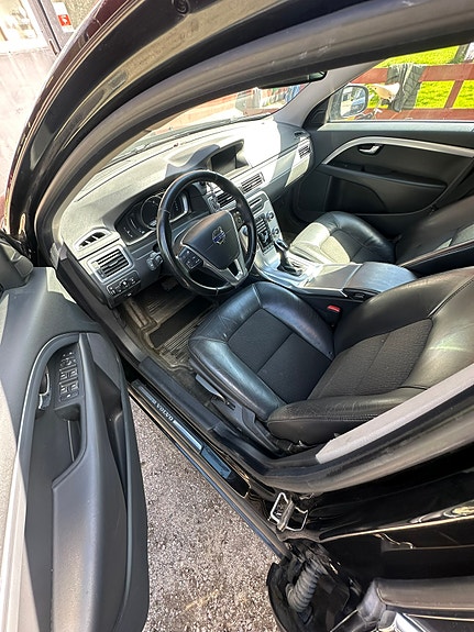 Volvo V70 5 of 5