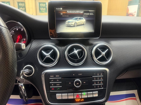 Mercedes-Benz A180 15 of 18