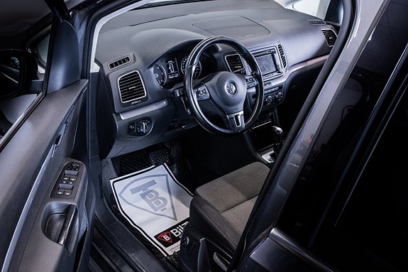 Volkswagen Sharan 12 of 23