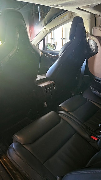 Tesla Model X 13 of 21
