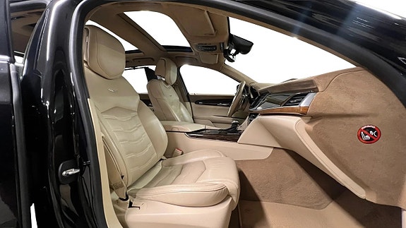 Cadillac CT6 17 of 29