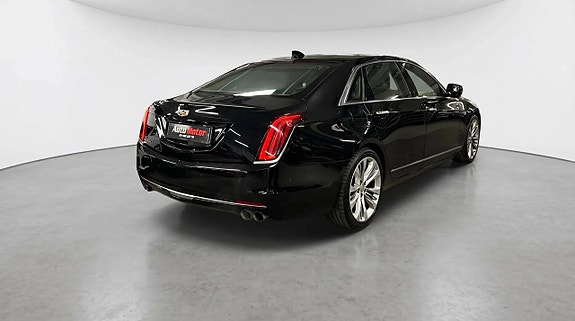 Cadillac CT6 4 of 29