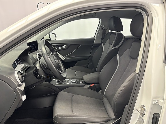 Audi Q2 10 of 18