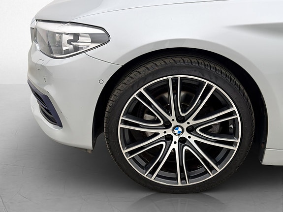 BMW 520d 29 of 30
