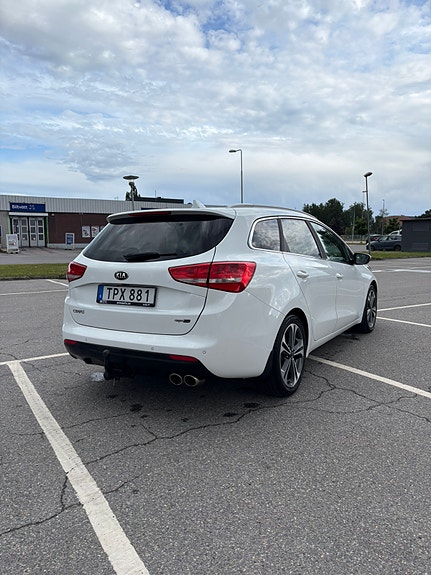 Kia Ceed 4 of 5