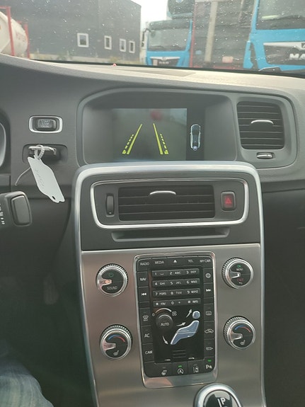 Volvo S60 3 of 5