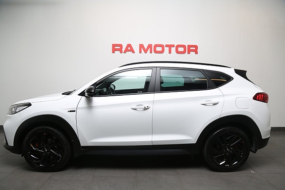 Hyundai Tucson 2 of 5