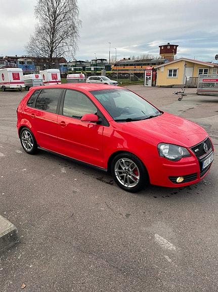 Volkswagen Polo 3 of 5