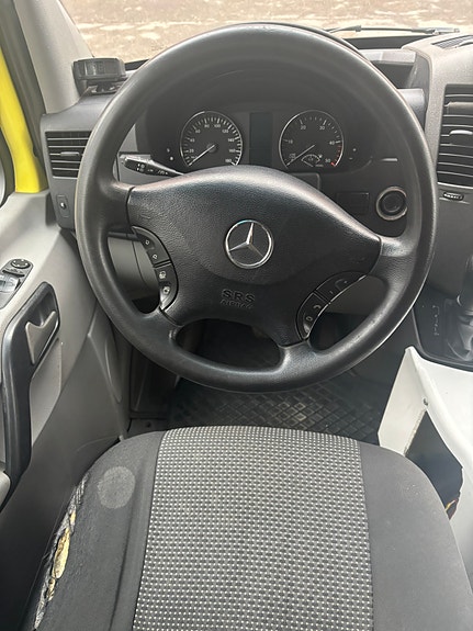 Mercedes-Benz Sprinter 319 9 of 14