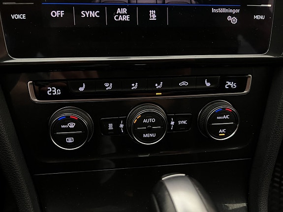 Volkswagen Golf Alltrack 25 of 30