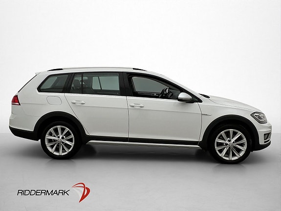 Volkswagen Golf Alltrack 9 of 30