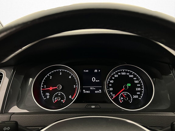 Volkswagen Golf Alltrack 18 of 30